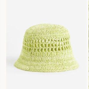 Sombrero trenzado de paja